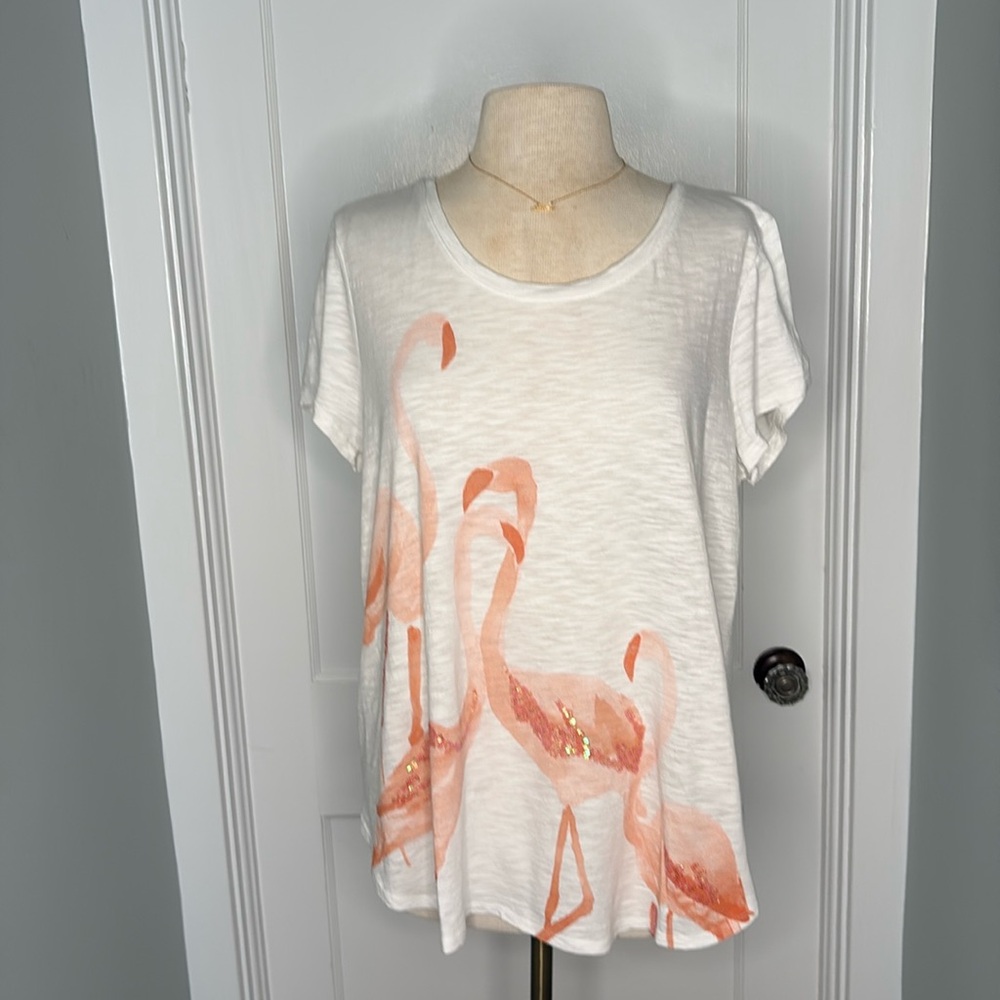 Excellent Condition Lauren Conrad White T w/Pink Sequin Flamingos, XL
